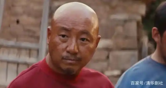 零点乐队主唱化身农民,周晓鸥出演《鬼吹灯》土得掉渣,神还原