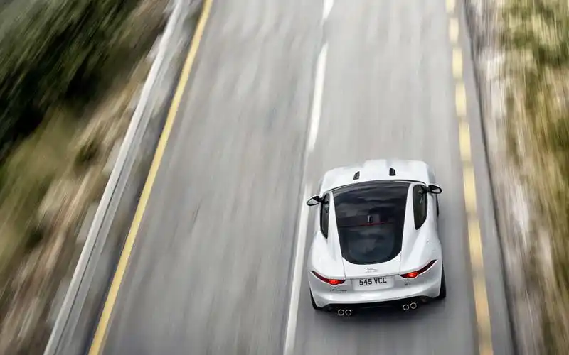 捷豹ftyper跑车汽车桌面壁纸