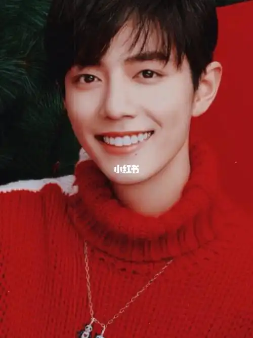 这么纯这么红的肖战毛衣秀