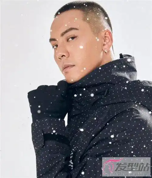 两边剃一半寸头发型 利落率性寸头a爆了