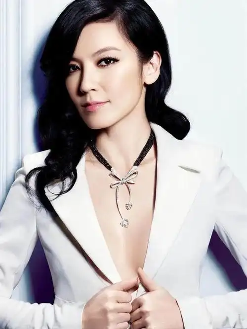 林熙蕾性感妩媚写真合集珍藏版_网易订阅