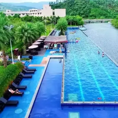 海丰水底山隐着一个百米无边泳池