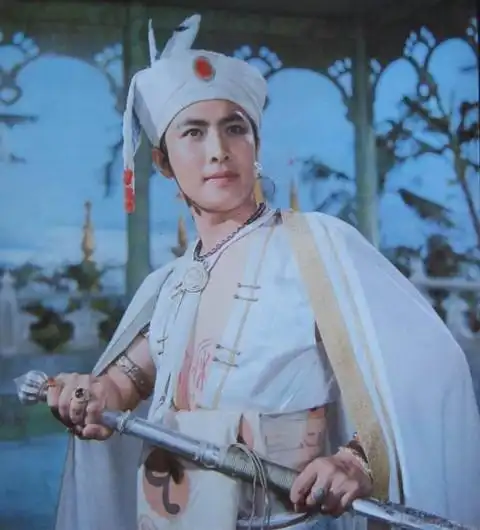 唐国强年轻照片