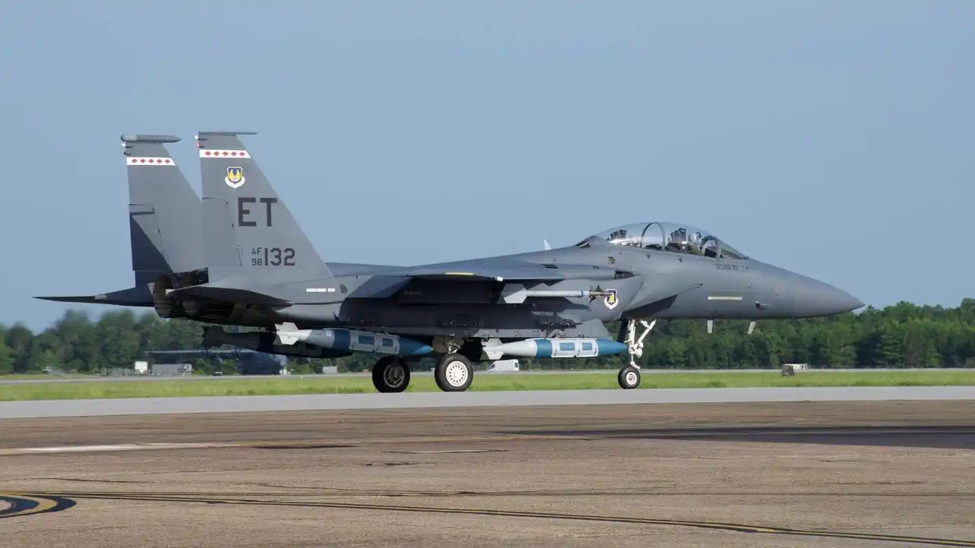 美国空军急于扩充反舰武器库存