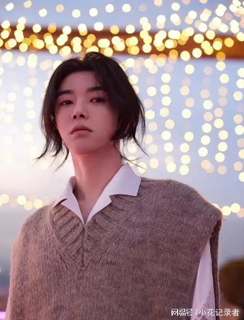 你懂什么是美神吗歌王华晨宇长发扎起同余晖编织耀彩梦境