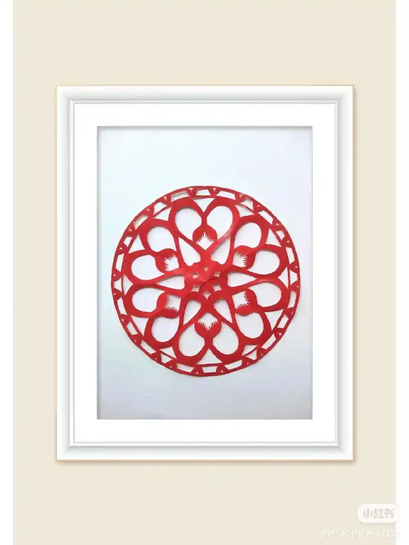 六角折剪纸,儿童手工剪纸窗花.#原创 #窗花剪剪#剪纸 #亲 - 抖音