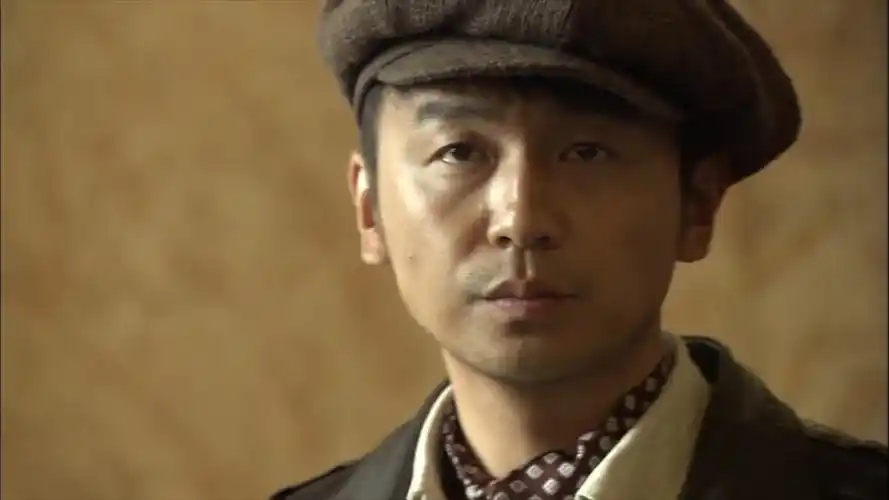 视频-飞哥大英雄:窦小凡来宾馆搜查,辛亏梁飞早一步找到丁潇潇,太险