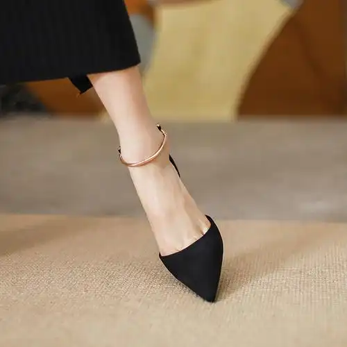 法式高跟鞋女细2021年春夏新款气质尖头一字式扣时装凉鞋