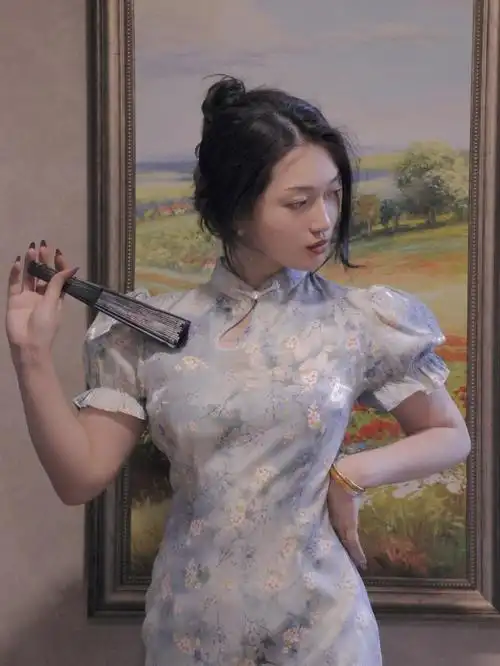 旗袍分享北方仙女秋天真的没法穿短裙啊啊