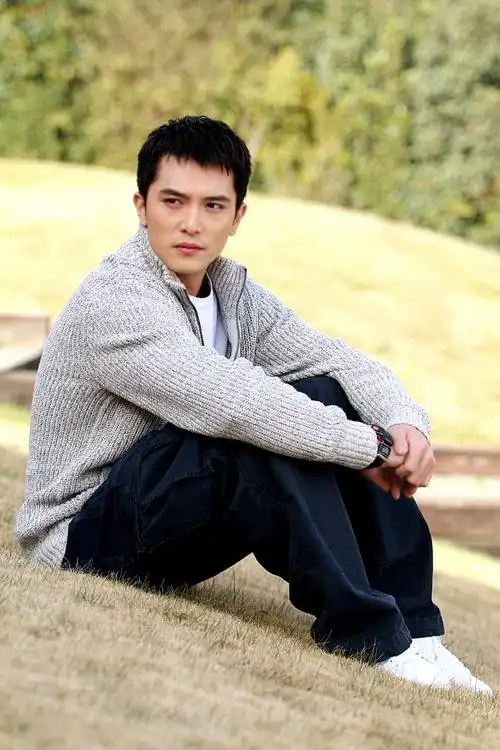 邱泽写真图片,高清图片,免费下载 - 绘艺素材网