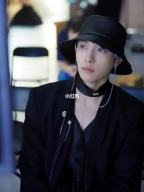 头发"睡不醒"?快试试张艺兴的渔夫帽!