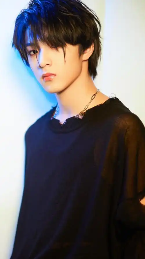 霸道总裁男神刘耀文帅气写真