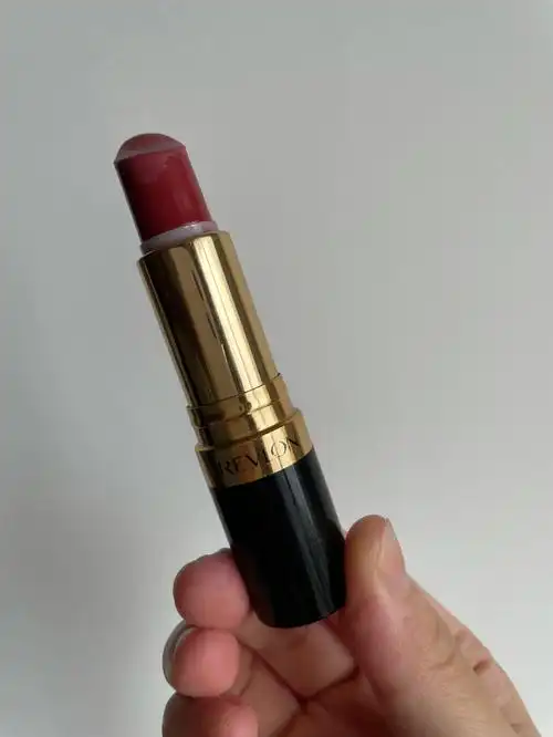 露华浓黑管口红