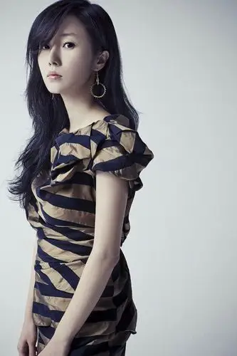 求李贞贤这张的高清图做手机壁纸