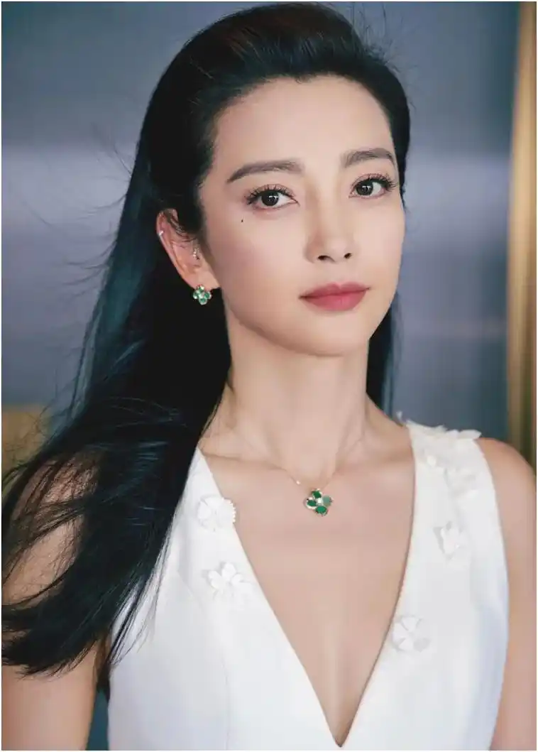 影视剧照代言,心动不如行动,欢迎咨询#李冰冰#合作#宣传 - 抖音