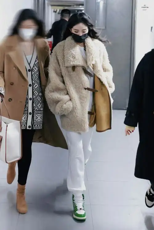 杨幂式保暖穿搭##杨幂#抓住秋天的尾巴,冬季穿搭也看杨幂