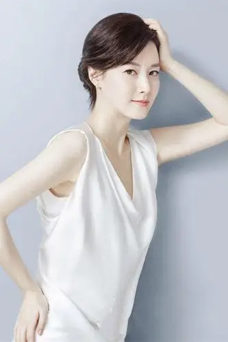 韩国演员李英爱写真手机壁纸