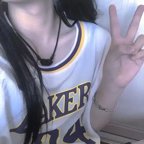 不露脸女生头像:你不挽留是不是以为我走了/温柔女头