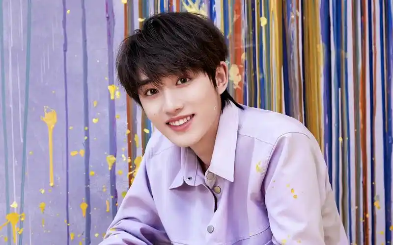 丁程鑫笑容治愈系,时代少年团新粉必看!