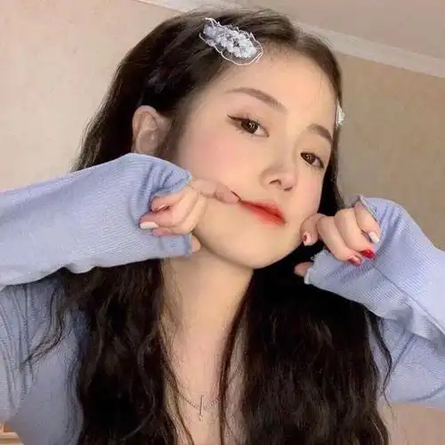 头像女生简单大方 4/11张图片 漂亮图片 美女车模 清新淡雅 微信 流行