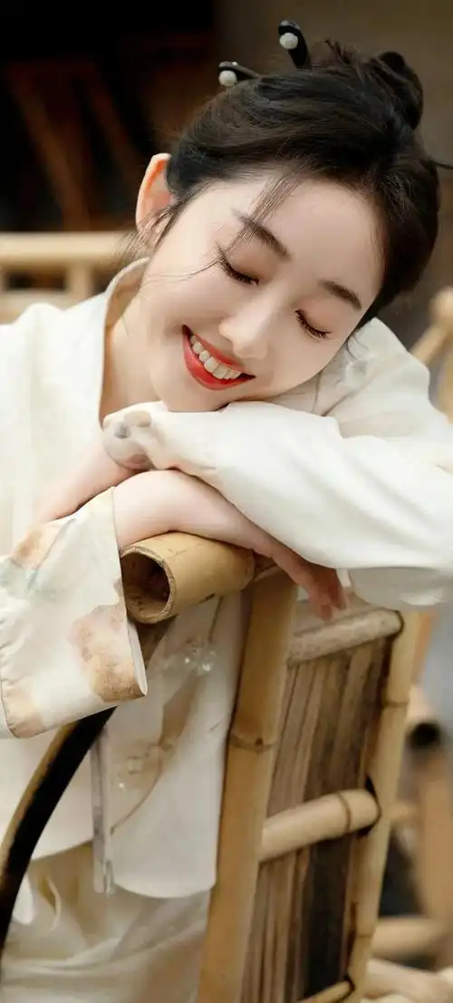 壁纸分享,漂亮的蒋梦婕,你喜欢她饰演的林黛玉吗