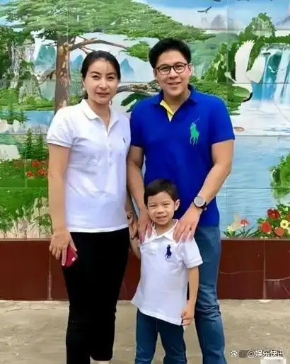 郭晶晶"国民好媳妇"形象崩塌?不装节俭了?