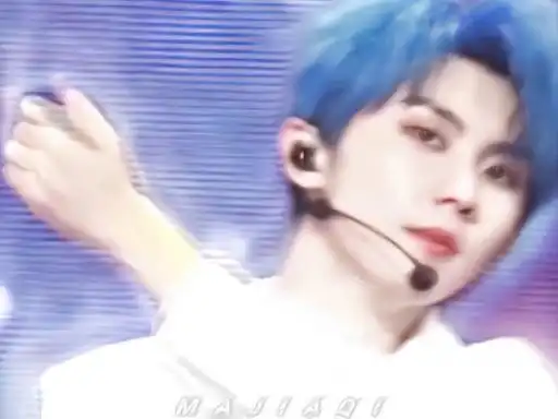 蓝发小精灵【马嘉祺】