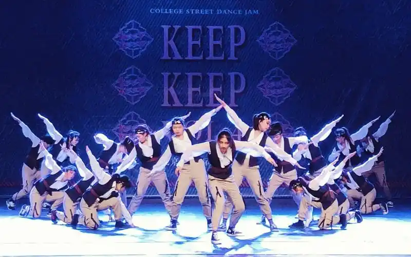 北京理工大学街舞齐舞加勒比海盗dbq北理没有男孩子