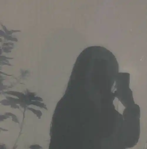 女生影子照片头像唯美个性女生头像5