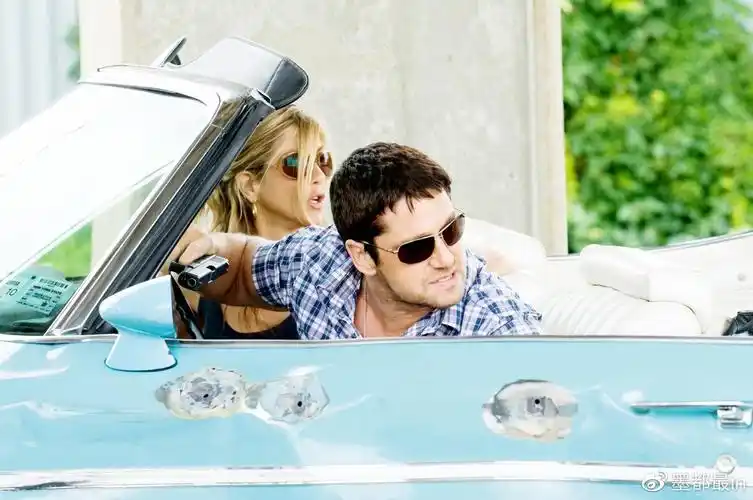 电影《赏金猎人》:剧情讲述了三个人因为金钱和信任产生了矛盾