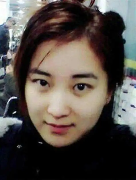 贾玲童年照好青春,她自侃撞脸具惠善,为保持舞台效果牺牲形象_相声