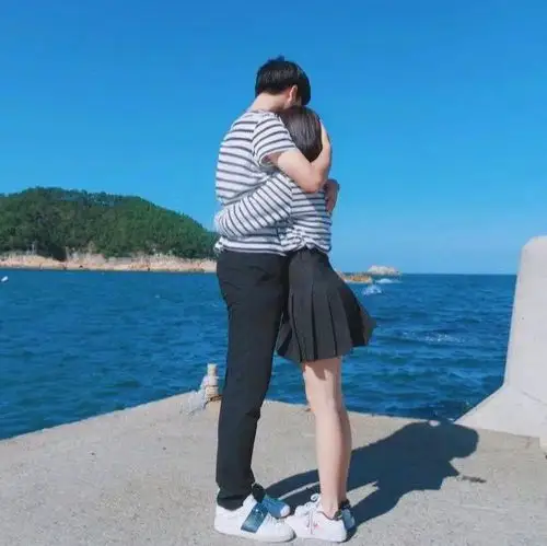 告别千篇一律的情侣照,这样拍照甜到爆!