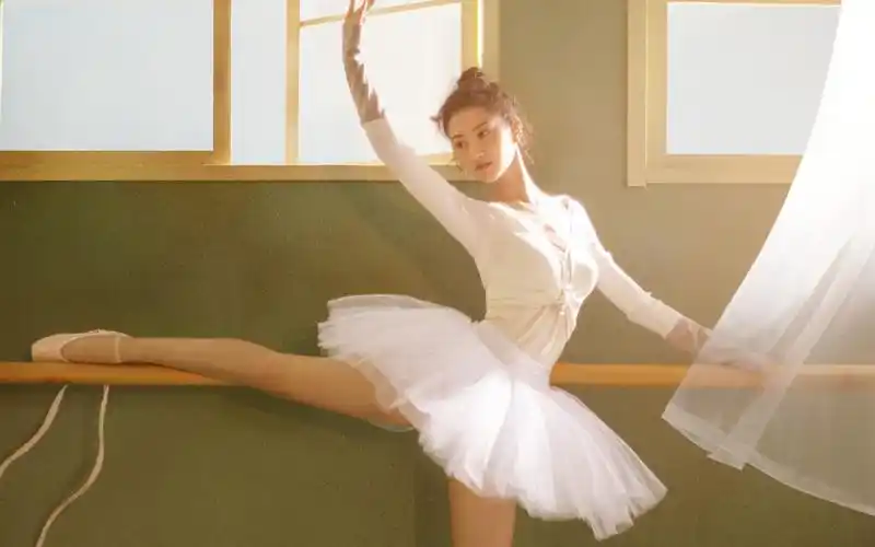 芭蕾美女景甜图片壁纸28