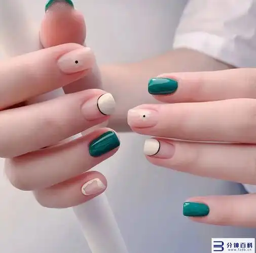 短甲美甲图片 简约_短甲美甲图片 简约春节款插图9