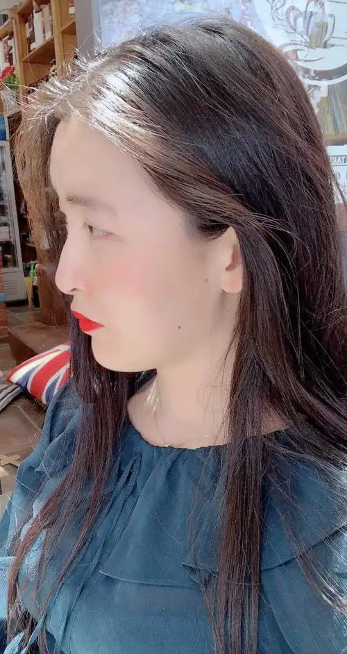 女生塌鼻子是种怎样的体验?