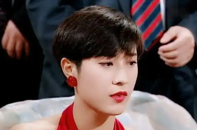 陈法蓉年轻时有多时髦30年前的齐耳短发惊艳了整个时尚圈