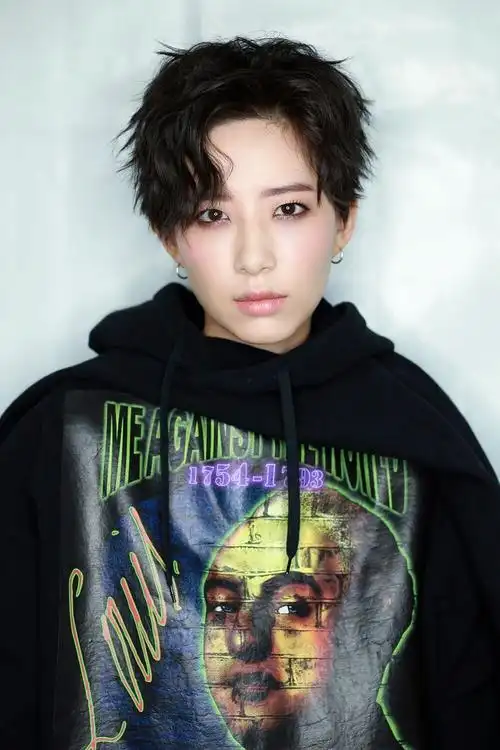 李斯丹妮图片李斯丹妮活动照图片