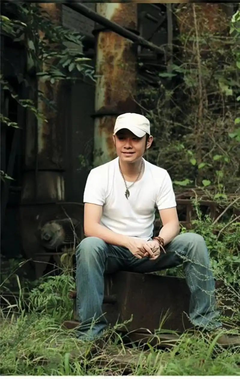 刀郎前妻:生下孩子后连夜跑路,31年过去了,她可曾后悔过?