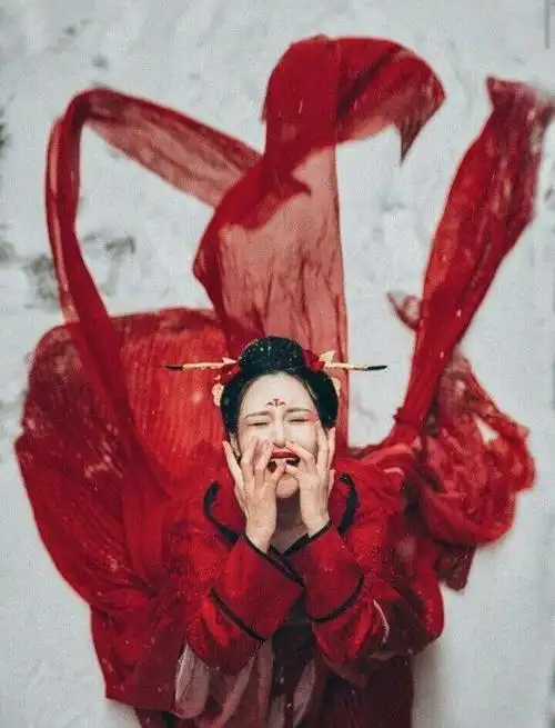 古风壁纸头像嫁衣如火