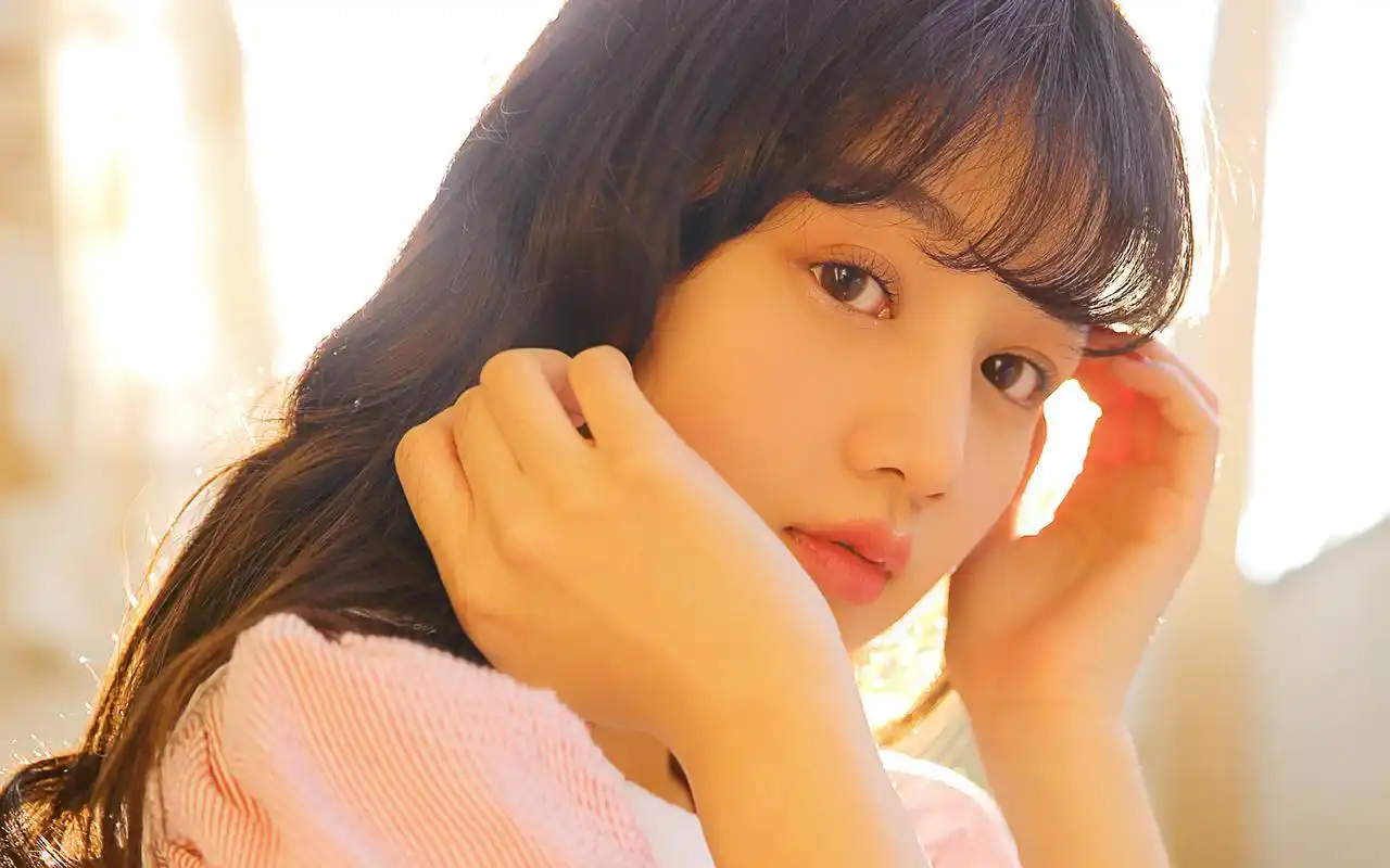 粉红少女图片高清电脑桌面壁纸第二辑