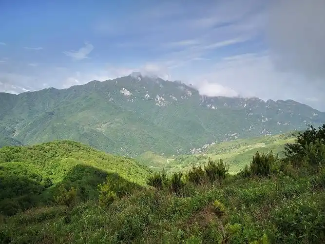 等高线上周大美蓝田流峪高山草甸田园牧场美景平安贴附照片