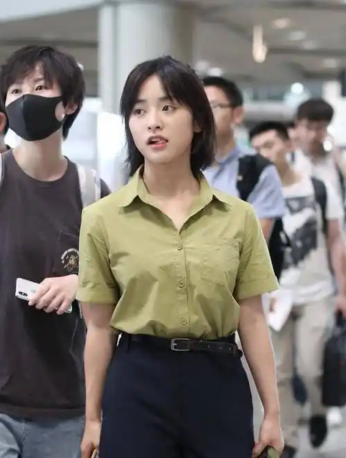 原创亲爱的杨紫被港媒赞甜心教主邢菲吴倩也上榜竟还有她