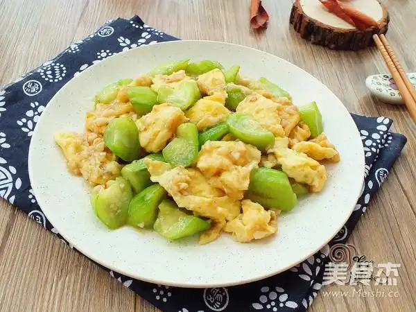 丝瓜炒鸡蛋的做法