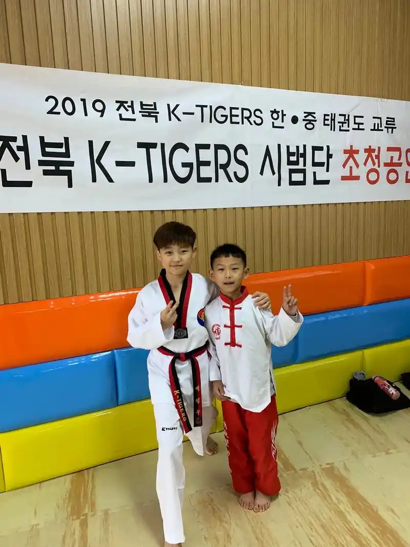 2019年冬韩国全北虎队应邀来信道馆.那时,还未有疫情,我们 - 抖音