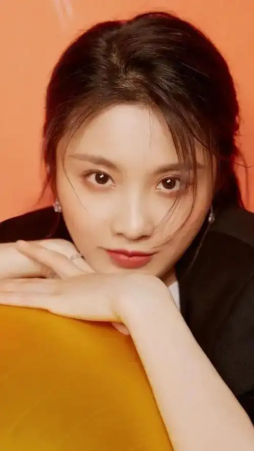 84张慧雯83钟楚曦82杨采钰81江疏影80文咏珊79张天爱78张佳宁77张钧甯