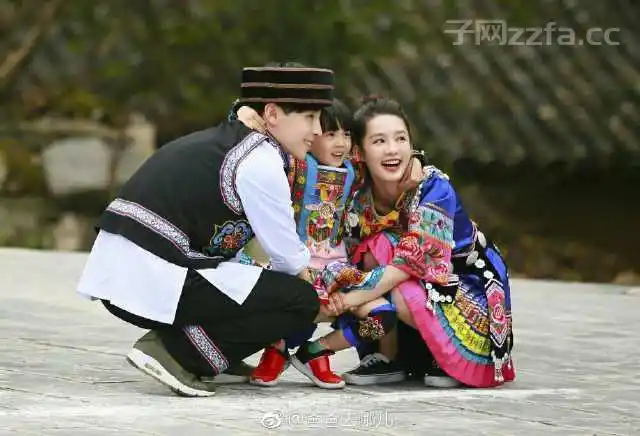 邓伦一家三口的照片邓伦童年照曝光了吗