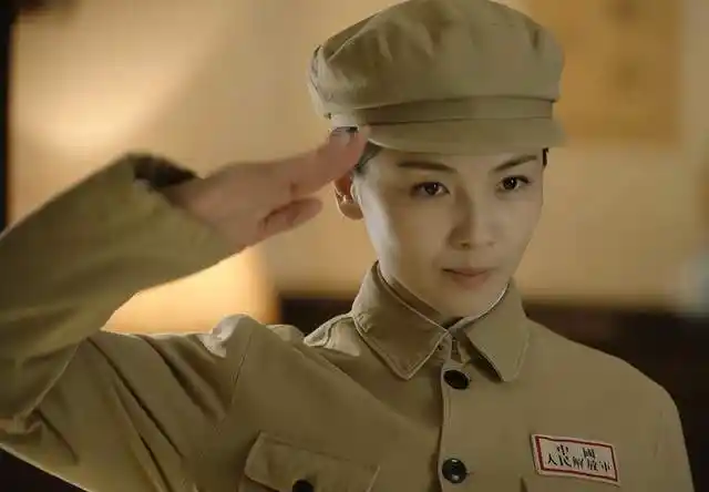 5位女星演军人,一个比一个辣目|刘涛|彭丹|女兵|女军人_网易订阅