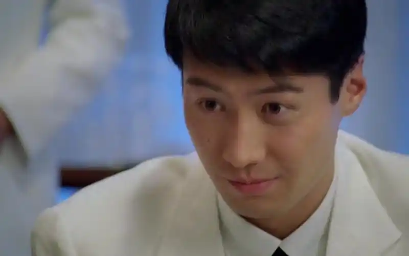 赌神3:赌神高进赚钱太轻松,1000万银行本票,收入囊中