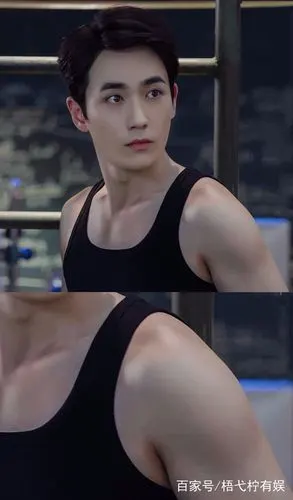 朱一龙20190302看点播报:在情人节画小爱心,拍硬照露小肚子!