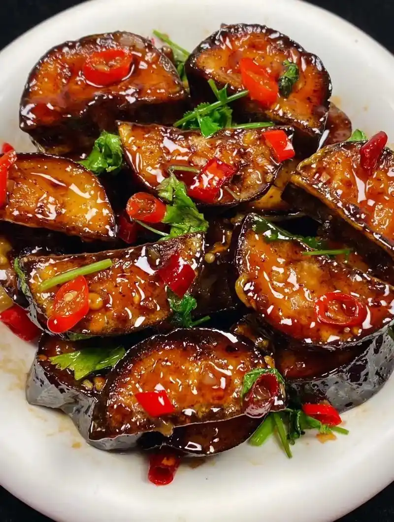 这做法什么不早点发现!这样做的脆皮茄子真的太香了 - 抖音